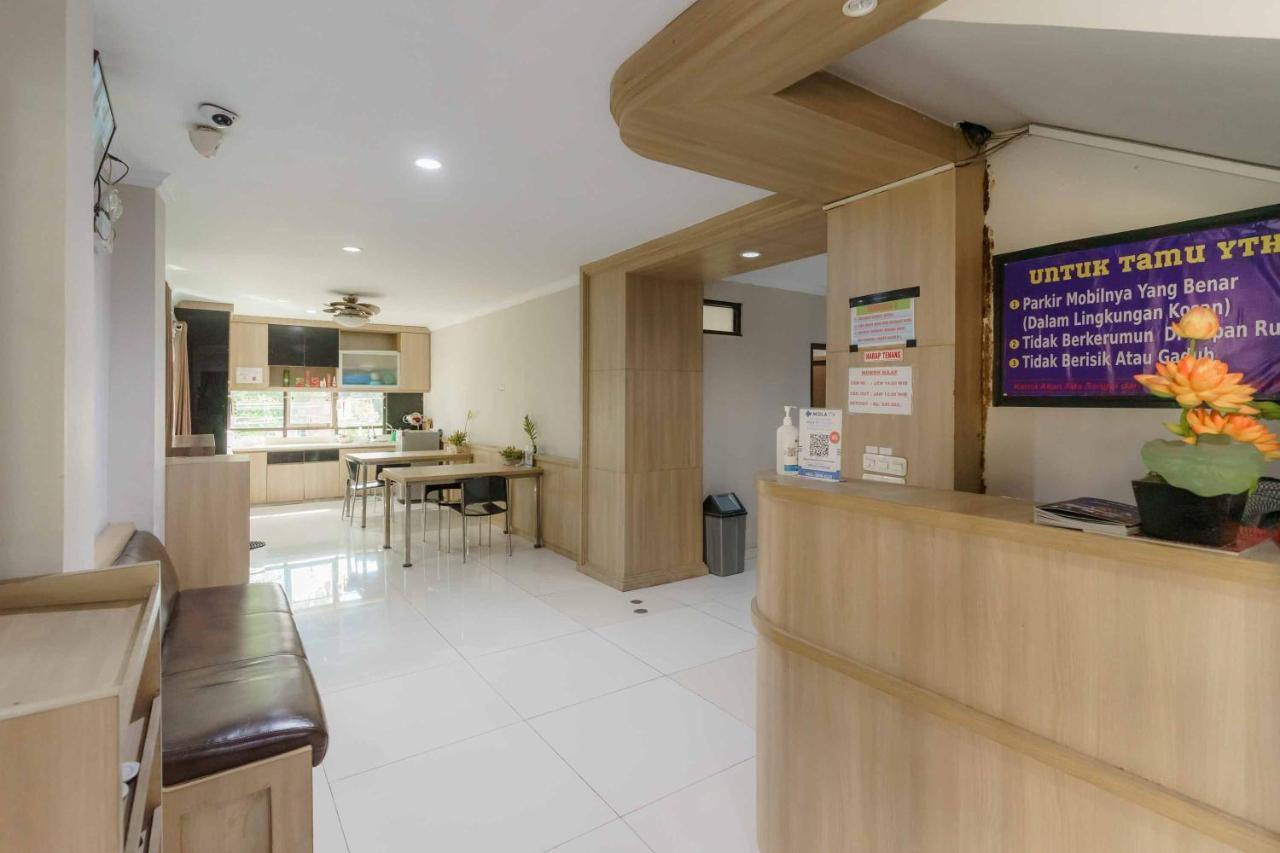 Hotel Koolkost Syariah At Taman Simprug Cikarang Bekasi Exterior foto